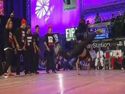 boty2007-Legiteam obstruktion(france) vs extreme Crew(korea) - par1.wmv