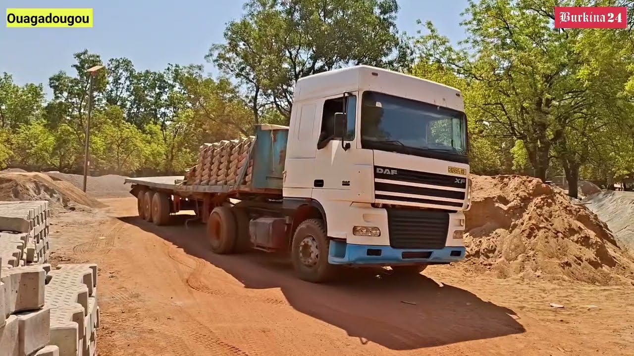 Satguru Travel a offert 15 tonnes de ciment à « Faso Mêbo »