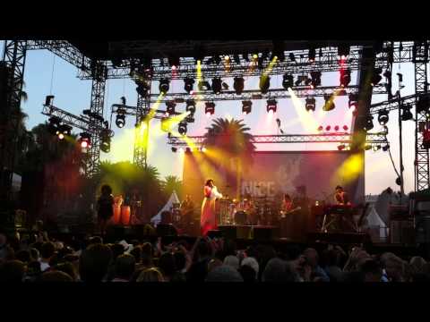 Macy Gray - Kissed It - live in Nice 2011