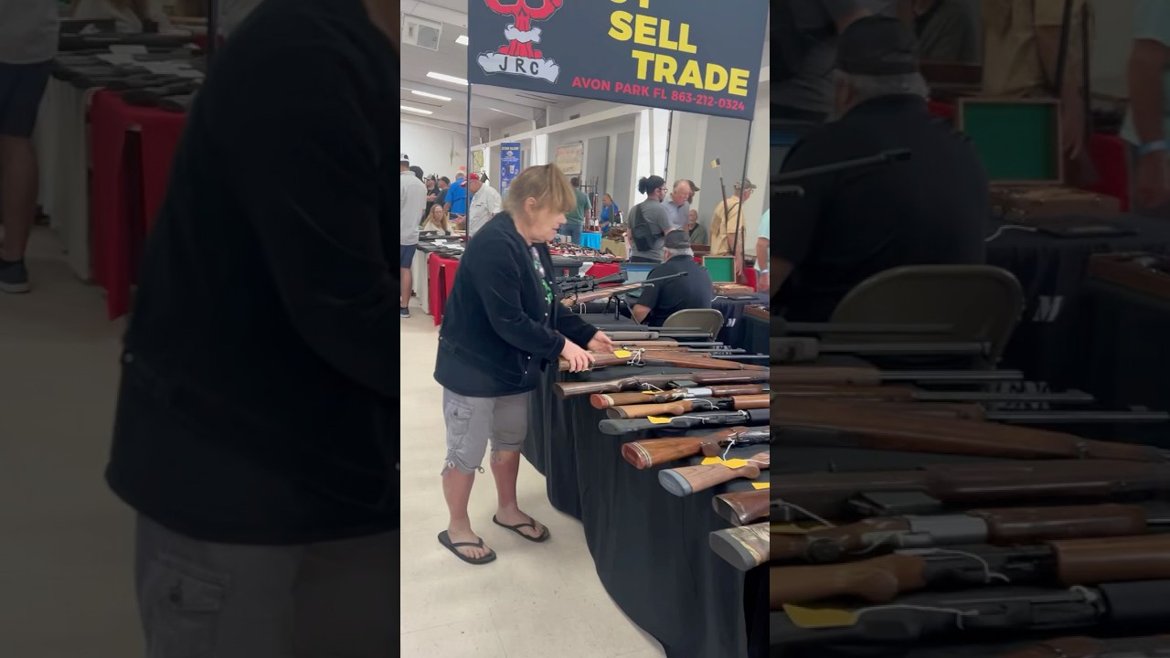 Inside The LaBelle Florida Gun Show #guns #pewpew #military #shoot #trending