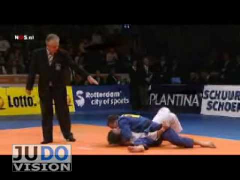 JUDO 2009 Dutch Championships: Jeroen Mooren (NED) - Mikos Salminen (NED)