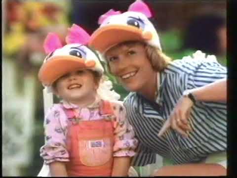 Disney Holiday Planner 1995 - Vintage Disney Trip Planning VHS