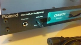 Video thumbnail for Roland Dance Module (M-DC1) Factory Demo - 3/4 by creativemusicians
