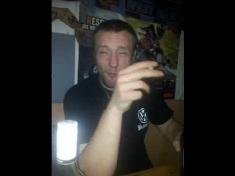 Das Biergebet einer Gruppe