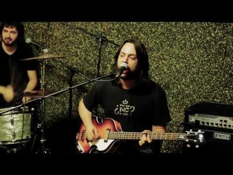Los Escarabajos: I Saw Her Standing There (live rehearsal) [PPM]