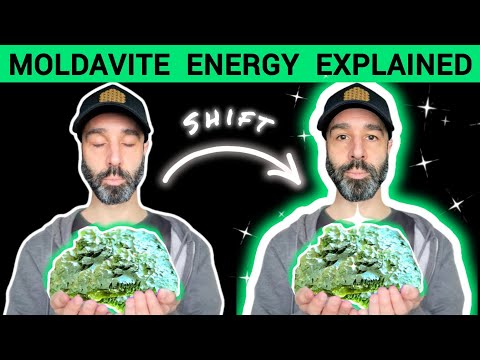 MOLDAVITE BENEFITS: What You Need To Know 👽 (Crystal Meaning & Side Effects)