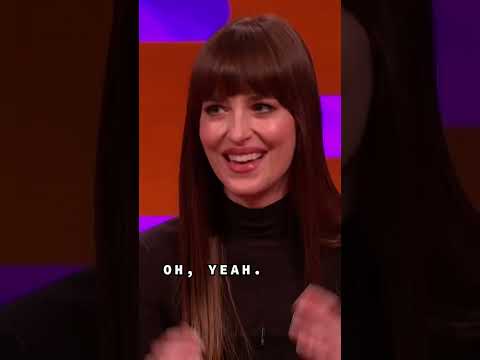 Dakota Johnson has a captive fanbase 👮‍♂️