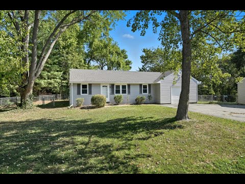 1732 E Highview Drive Arnold, MO | CBGundaker.com