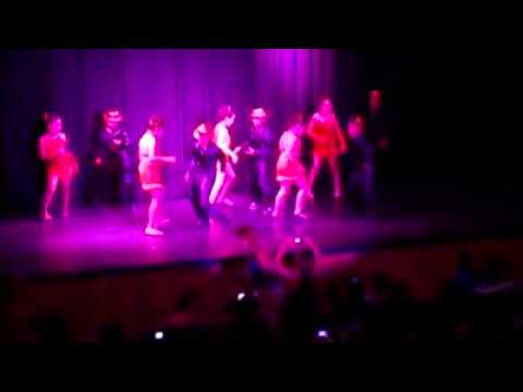 jeank .. bailando .. salsa