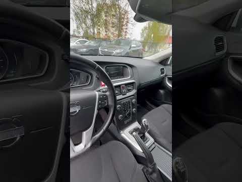 фото volvo v40 ii 0