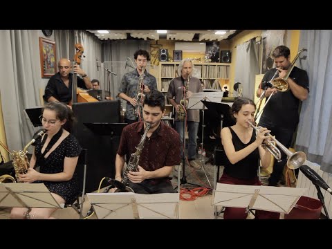 2020 On a misty night JOAN CHAMORRO PRESENTA JOAN MARTI ( PERICO SAMBEAT, CARLOS MARTIN, JOAN MONNÉ)