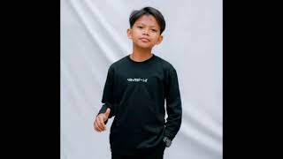 Download lagu Ojo Di Bandingke - Farel Prayoga (Lirik Lagu) mp3