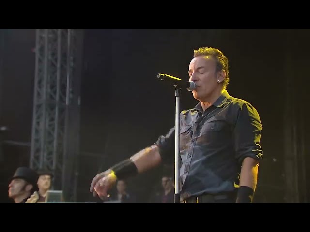 My Hometown von Bruce Springsteen & The E Street Band ((jetzt ansehen))