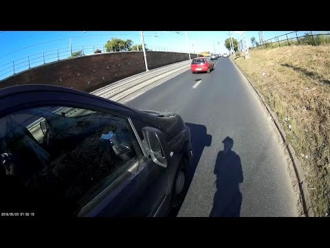 NAU-954 Behúztam a könyökömet - I pulled in my elbow