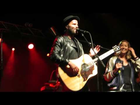 Niila feat Adeliina - "Smell the Roses" (Live @Record Release Party Helsinki 16/04/16)