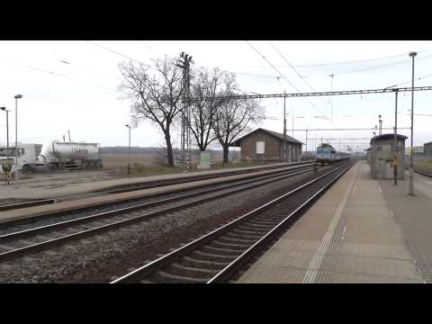 362.111-7 (DKV Brno) na vlaku R 910 - Šumperk - Olomouc - Brno (redislokována z DKV Plzeň)