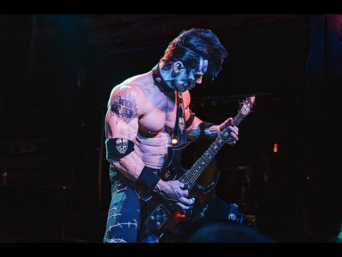 Doyle, the Misfit Guitarist: Transforming the Music Scene