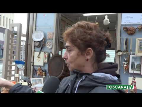 2019-11-16 FIRENZE - PIOVE NEL MERCATO DELLE PULCI APPENA INAUGURATO