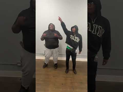 #vonoff1700 & Jilla Dancing to his new von new song #explorepage #drill #fyp