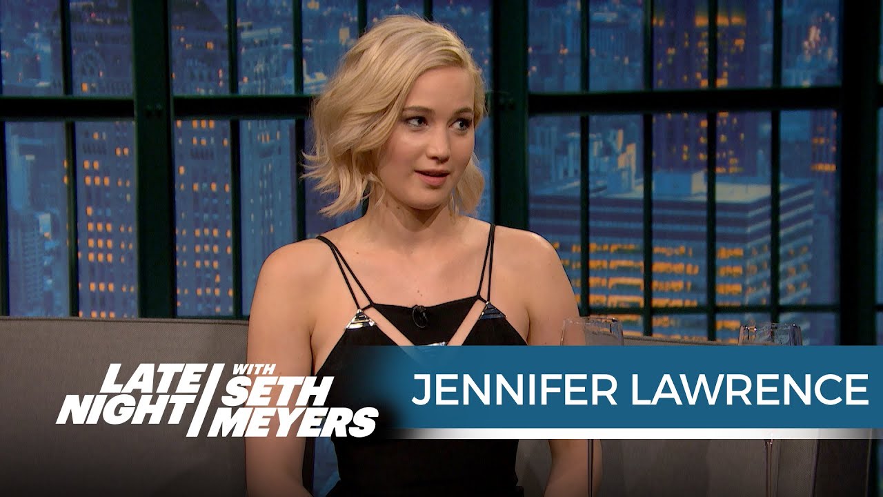 Jennifer Lawrence Wanted Seth to Ask Her Out When She Hosted SNL - Late Night with Seth Meyers thumnail