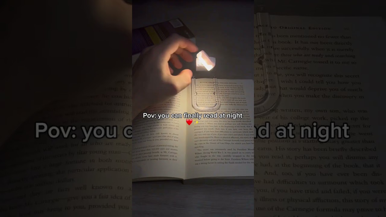 Perfect gadget for readers❤️✨#booktok #reading #aesthetic #nightreading #night #lamp #books #books