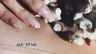 Download lagu NIKI - Tsunami mp3