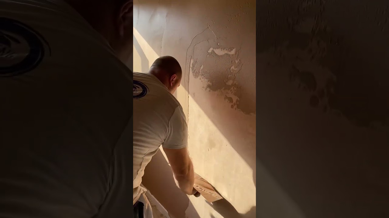Applying Multi Finish. #plastering #satisfying #viral