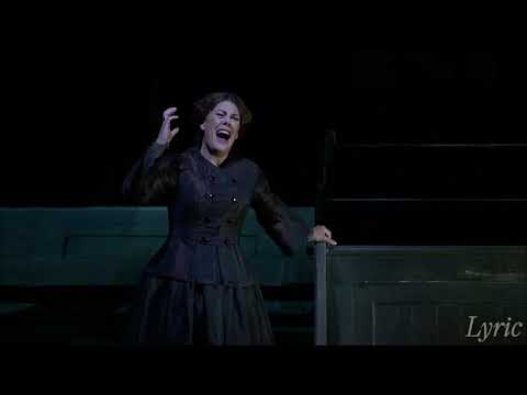 Verdi's Macbeth. Vieni! t'affretta! by Sondra Radvanovsky