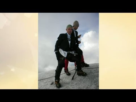 Rickard fick en livskris - besteg Kilimanjaro i smoking - Nyhetsmorgon (TV4)