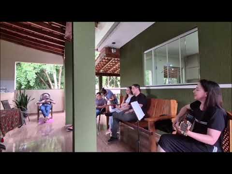 4 Hinos, começando o ano Louvando ao Senhor que nos tem feito muito bem--Sheila Torino