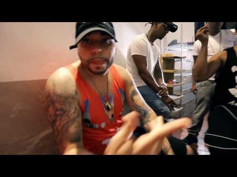 R-1 La Esencia - P.U.R.E ft. Cristion D'or