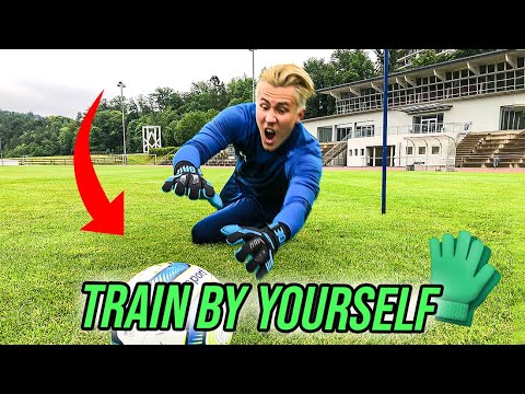 HOW TO TRAIN BY YOURSELF DURING CORONA - SOLO GOALKEEPER TRAINING 😱🧤