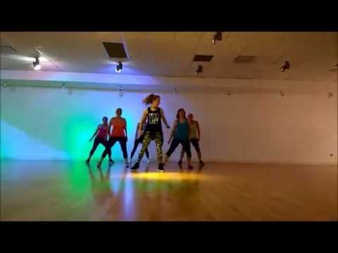 Pippa T Zumba® - Salsa Soca by Oscar D' Leon feat Mola  - dance fitness choreography MM 51