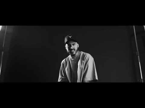 Gera MX, Gonzalo Genek- La primera vez