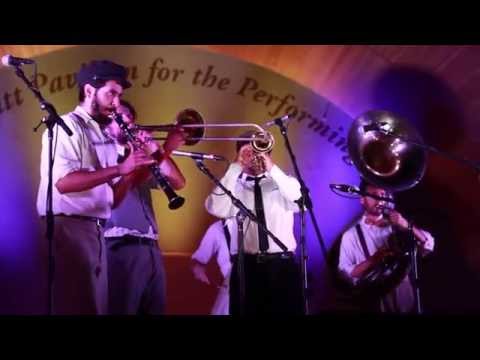 The California Feetwarmers - "Shake it and Break it"