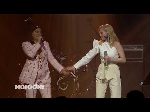 Nina Badrić ft. Jelena Rozga - Volim te, volim [LIVE] - Dan Najbolje Domaće Glazbe 2020.