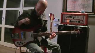 Video thumbnail for Rickenbacker 4001C64 by Dengia64