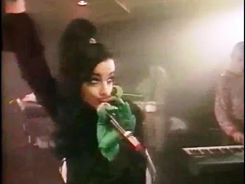 NINA HAGEN 1992 Report in studio with Adamski FRENCH TV