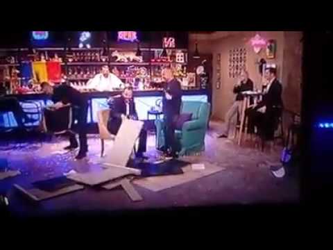 Kad Djani zapjeva.......