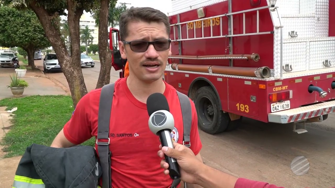 MOMENTOS DE PÂNICO APÓS RESIDÊNCIA TOMADA PELO FOGO NO BAIRRO BANDEIRANTES