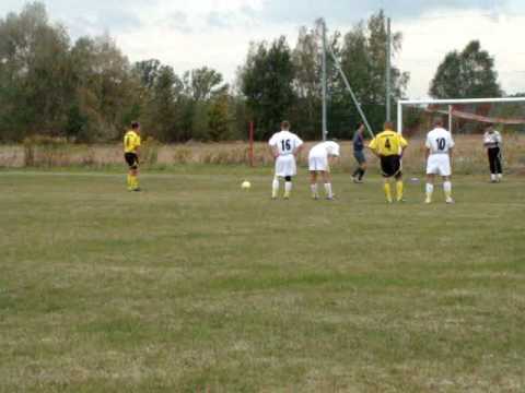 Zamek Skotniki - Huragan Swędów skrót meczu