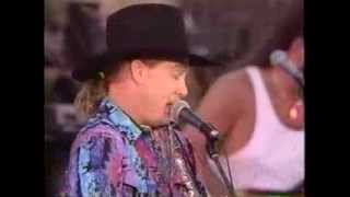 Can&#39;t Break It To My Heart - Tracy Lawrence - Live 1993