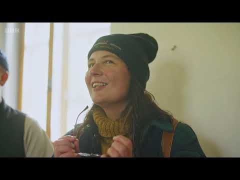 Banjo and Ros Grand Island Hotel S01E02 :::  Water