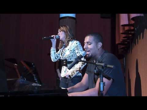 Banda Canal da Graça - Anjo Guardião - Especial: Piano e Voz (HD)