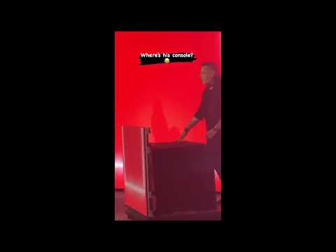 DJ ΜΙΞΑΡΕΙ ΧΩΡΙΣ ΚΟΝΣΟΛΑ ΣΤΑ MAD AWARDS 2022 #MADVMA22