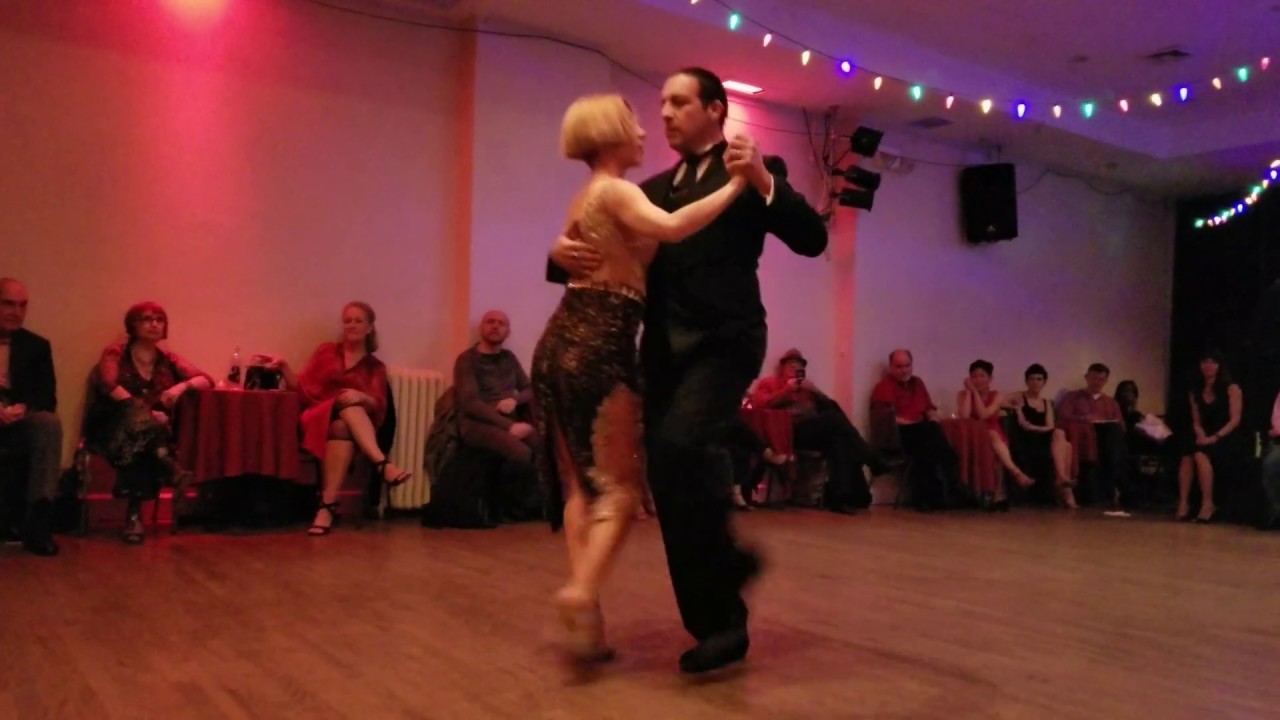 Argentine tango: Analia Carreno and Luis Ramirez - Mandria