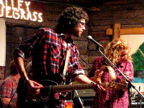 Yukon Blonde - Babies Don't Like Blue Anymore ( River and Sky Festival, July  2010 )