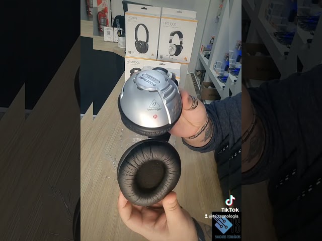 Vídeo relacionado con Auriculares de estudio de alto rendimiento Behringer HPS3000
