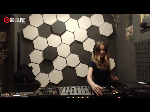 Marives Dj Set @  Ubertrend Showcase