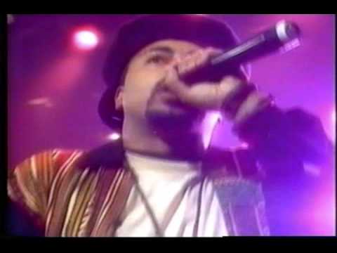 Droppin' Rhymes On Drums ( Live )